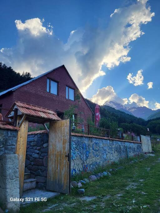 Willa Peak House Stepancminda Zewnętrze zdjęcie